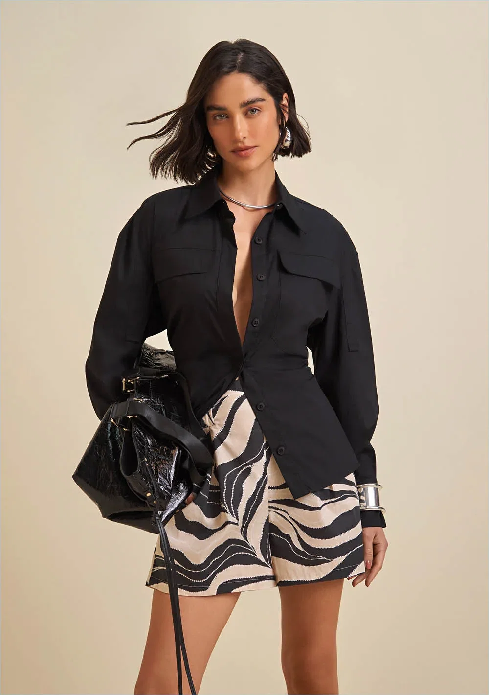 Shorts Morena Rosa Clochard Com Faixa Preto — imagem 1