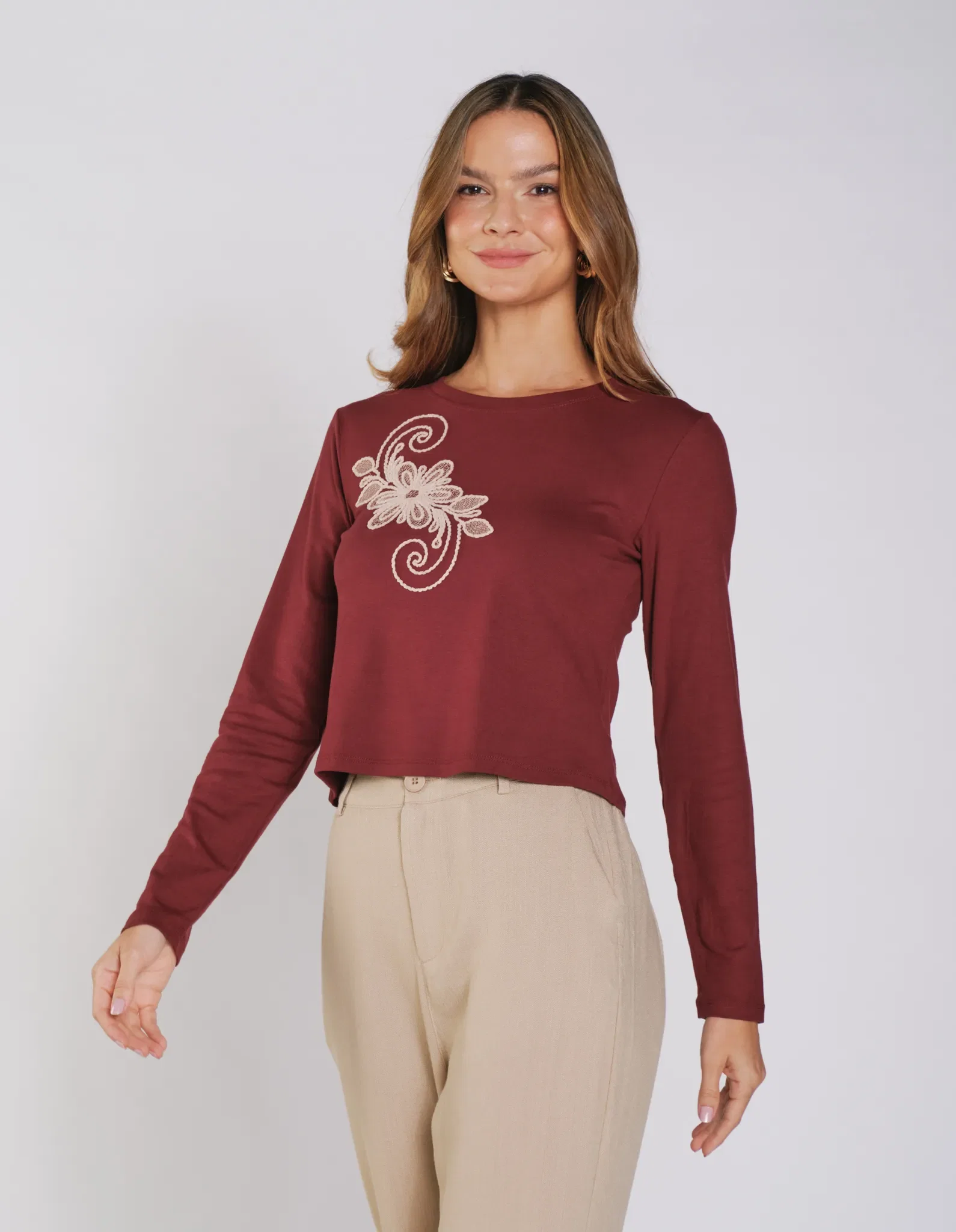 Blusa Manga Longa Bordado Arabesco - Vinho — imagem 1
