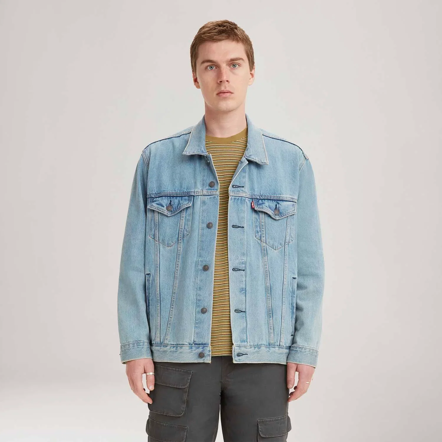 Jaqueta Jeans Levi's® Trucker Original Lavagem Clara — imagem 1