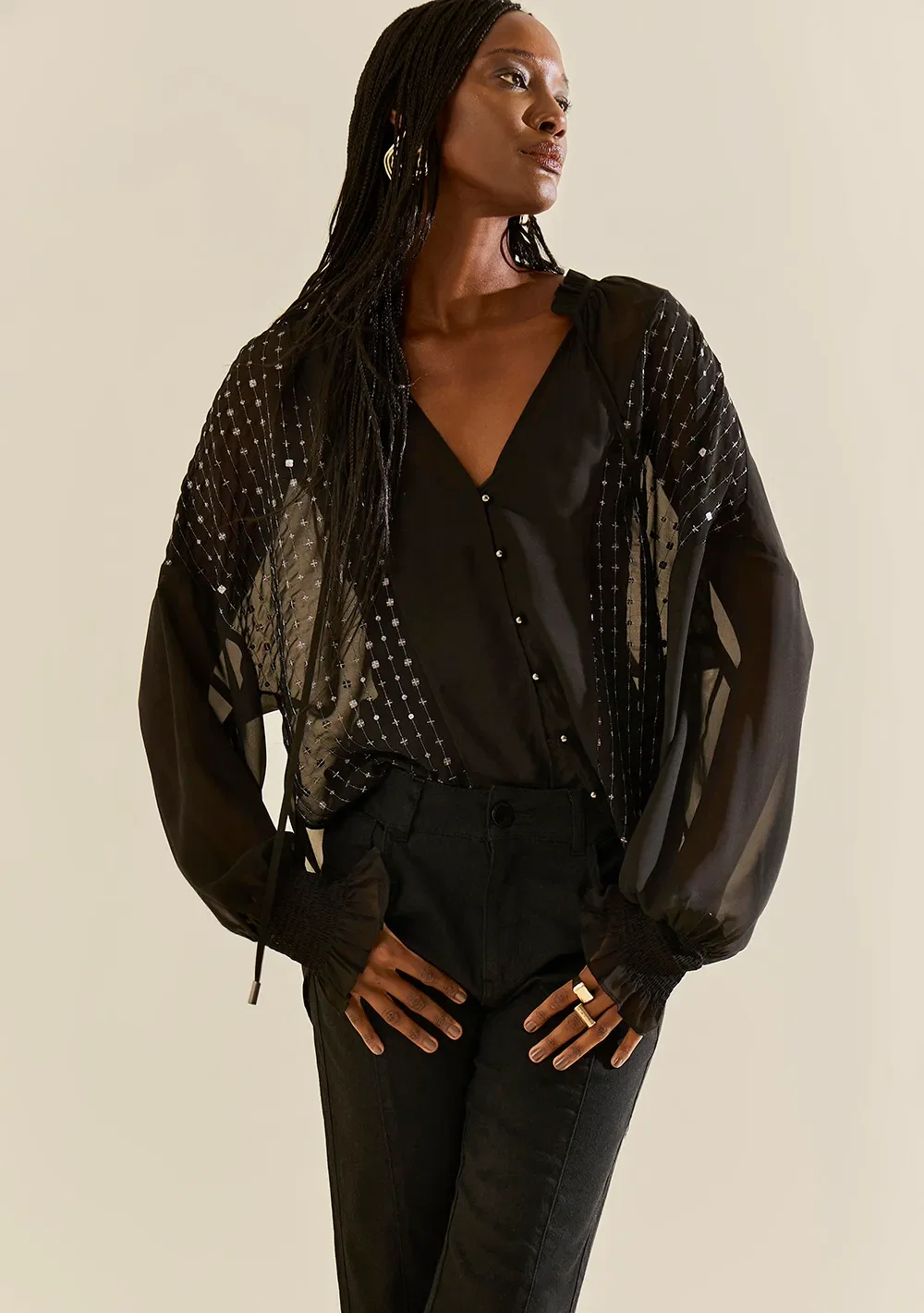 Blusa Morena Rosa Solta Decote V Manga Longa Padrão Preto — imagem 1