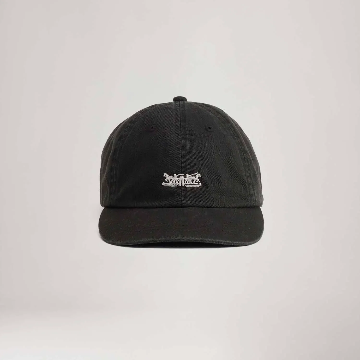 Boné Levi's® Rockridge Dad Preto — imagem 1