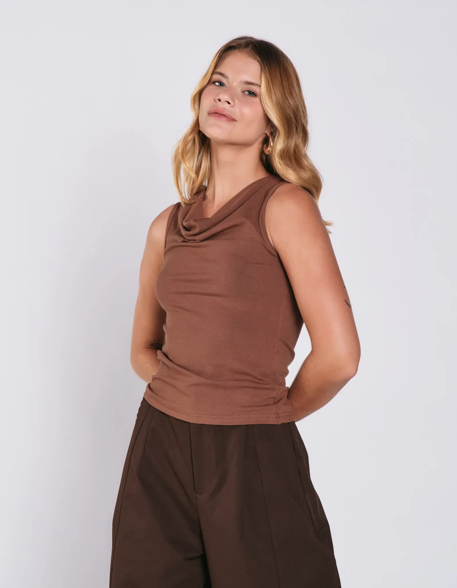 Blusa Sem Manga Degage - Marrom