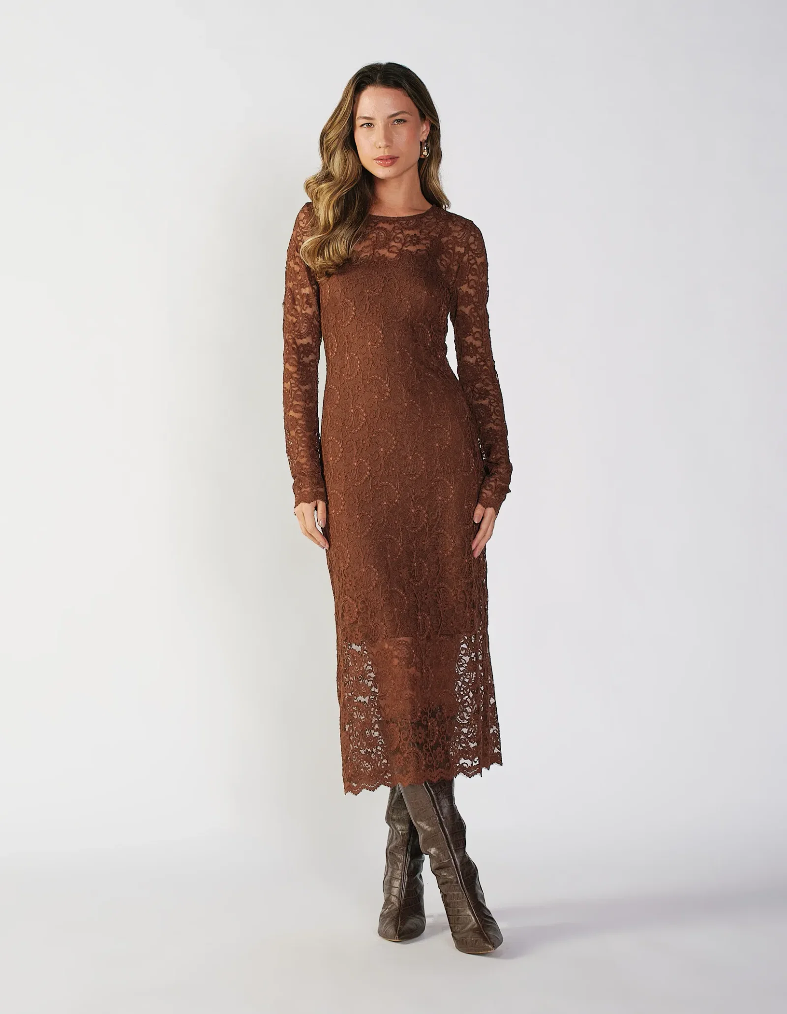 Vestido Longo Rendado - Marrom — imagem 1