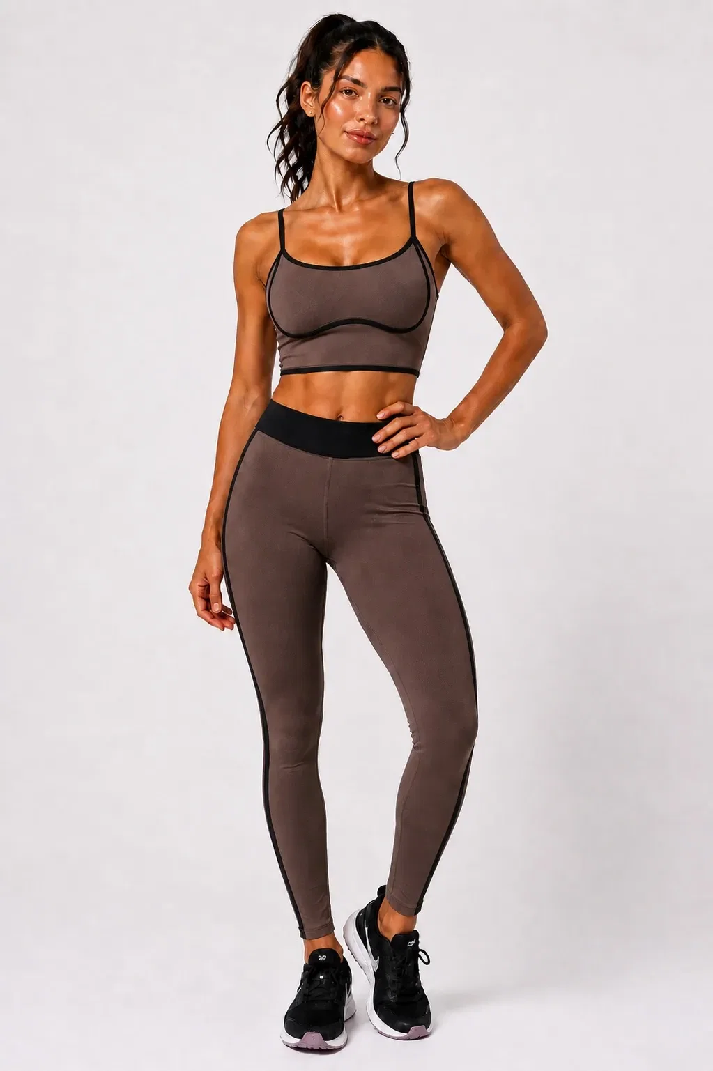 Top Fitness Detalhe Vivos - Marrom