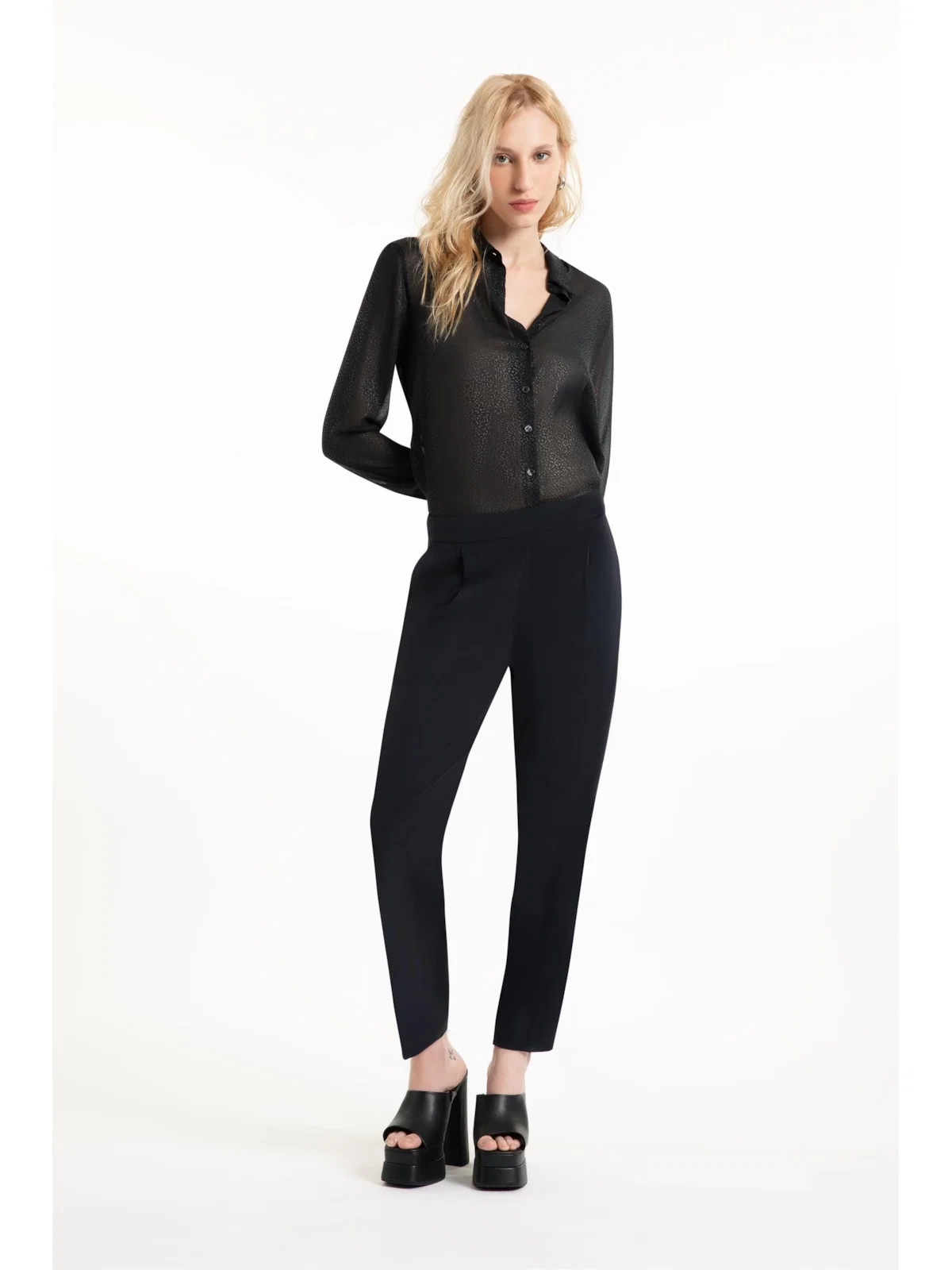 Calça Tailoring Carrot Dark Navy