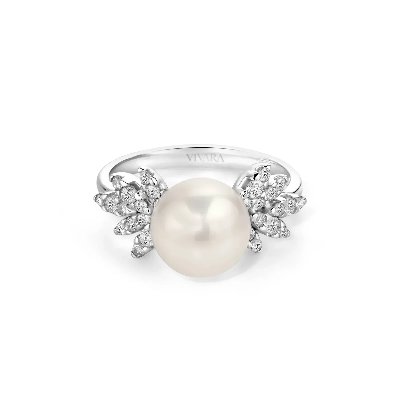 Anel Fiori em Ouro Branco 18k com Pérola e Diamantes 0,29 ct