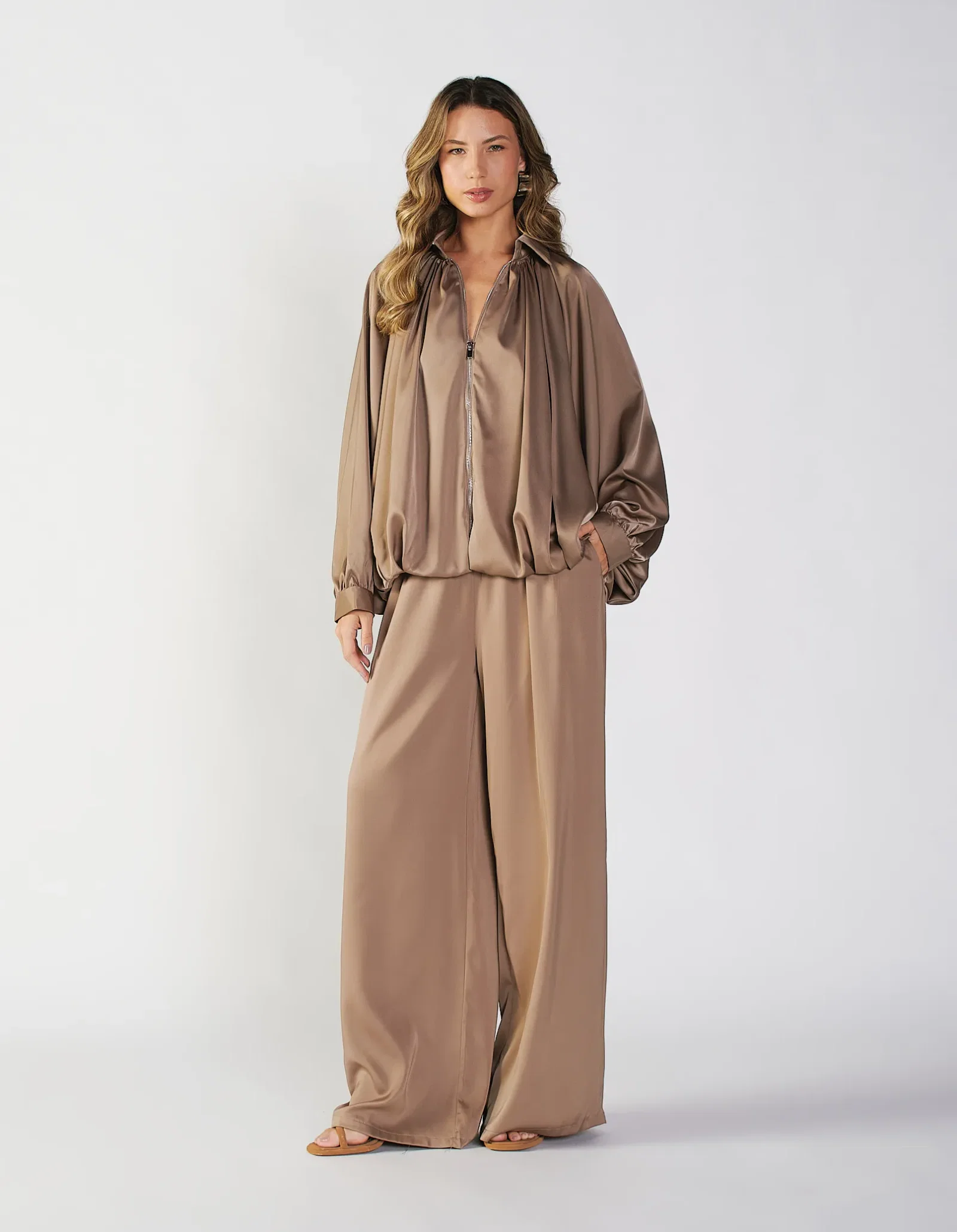 Calça Pantalona Acetinada Cós Elástico - Caqui — imagem 1