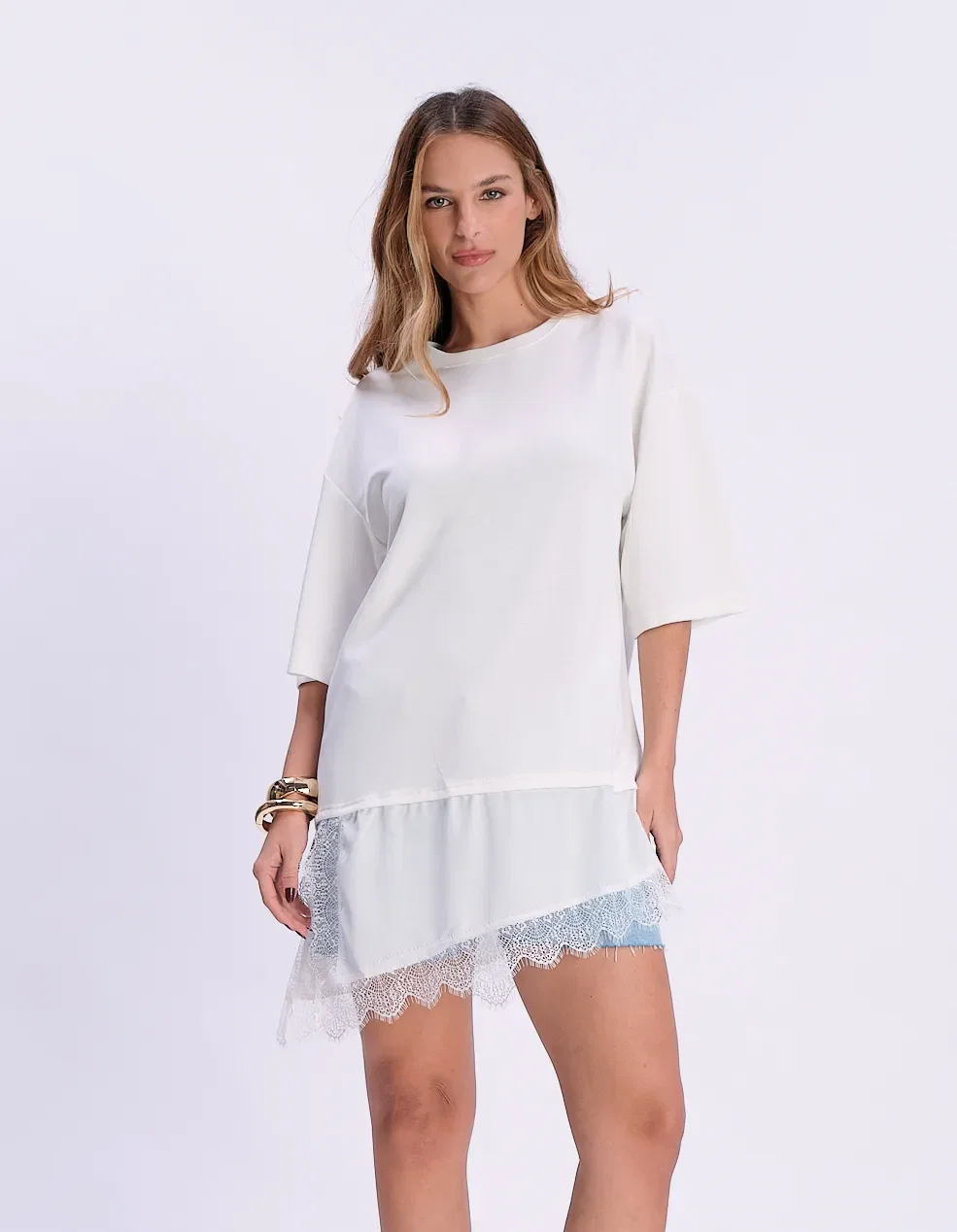 Blusa Assimétrica Detalhe Renda - Branco