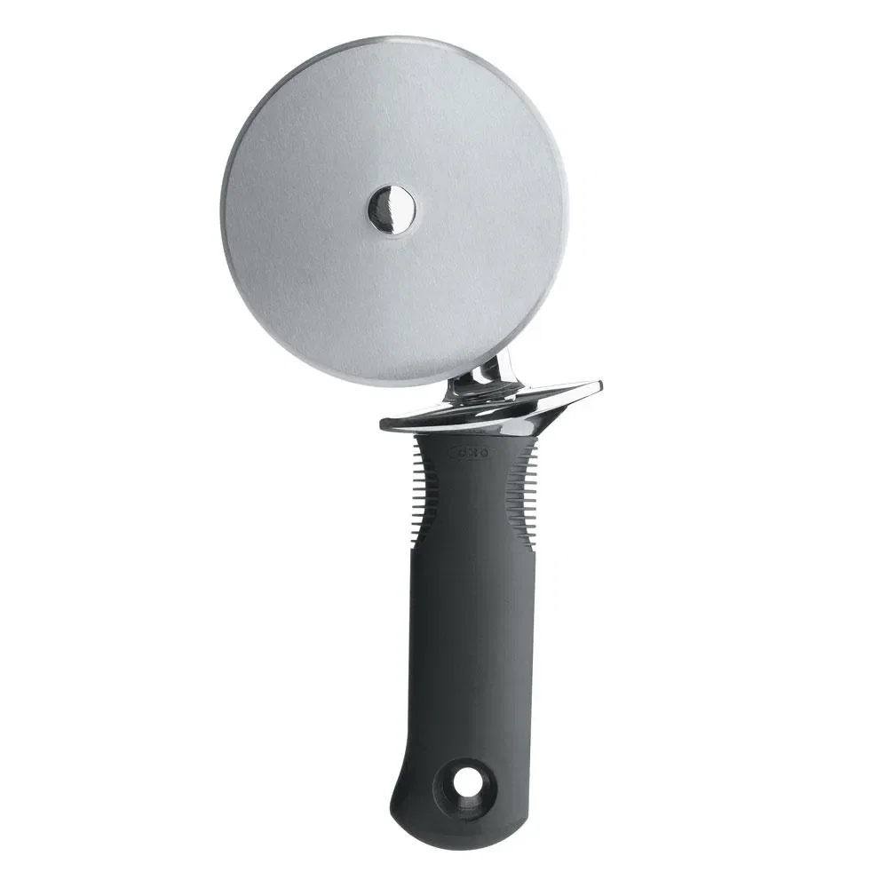 Cortador de Pizza em Aço Inox 26cm OXO Preto — imagem 1