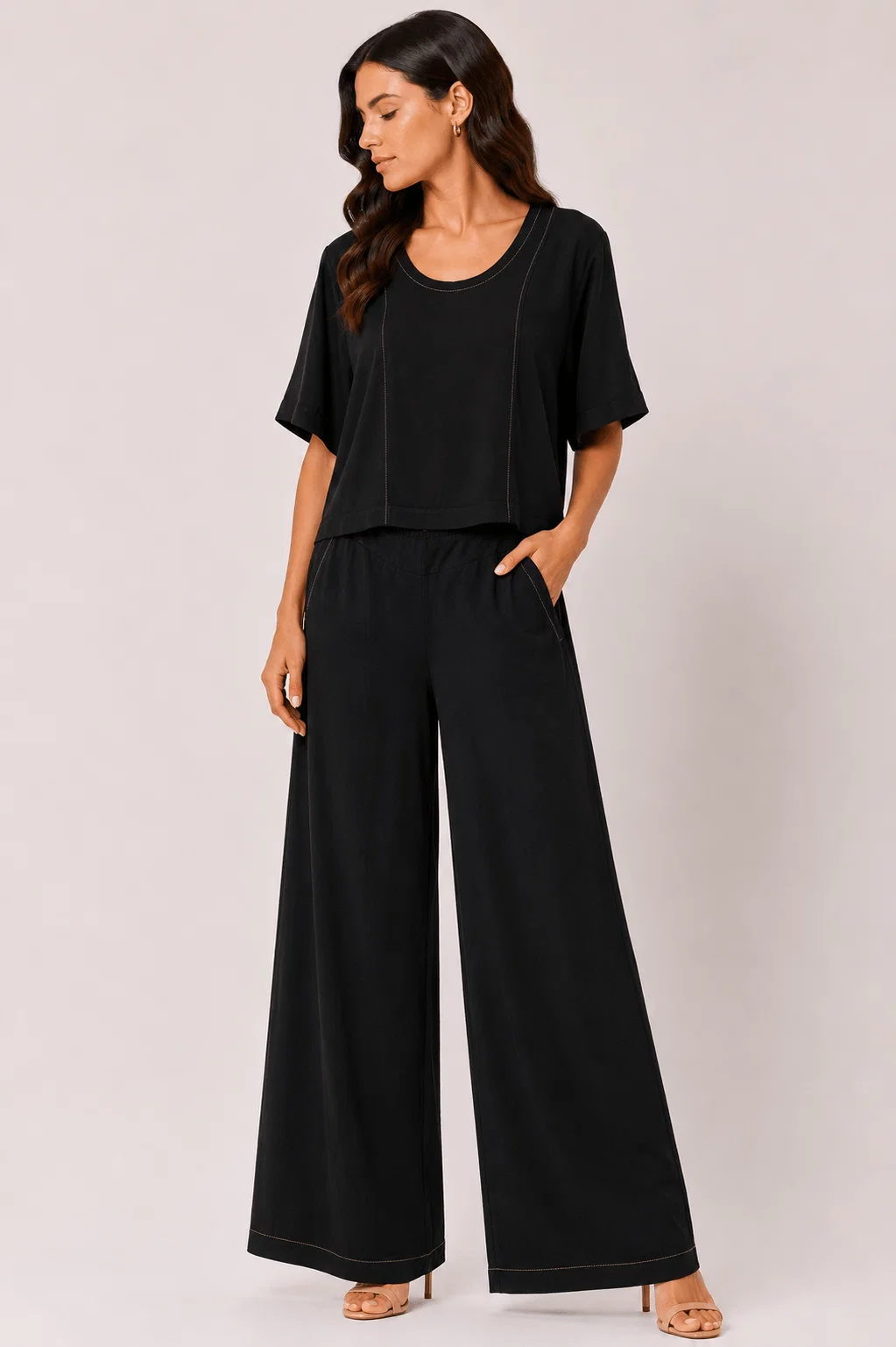 Calça Reta Pesponto Contrastantes - Preto
