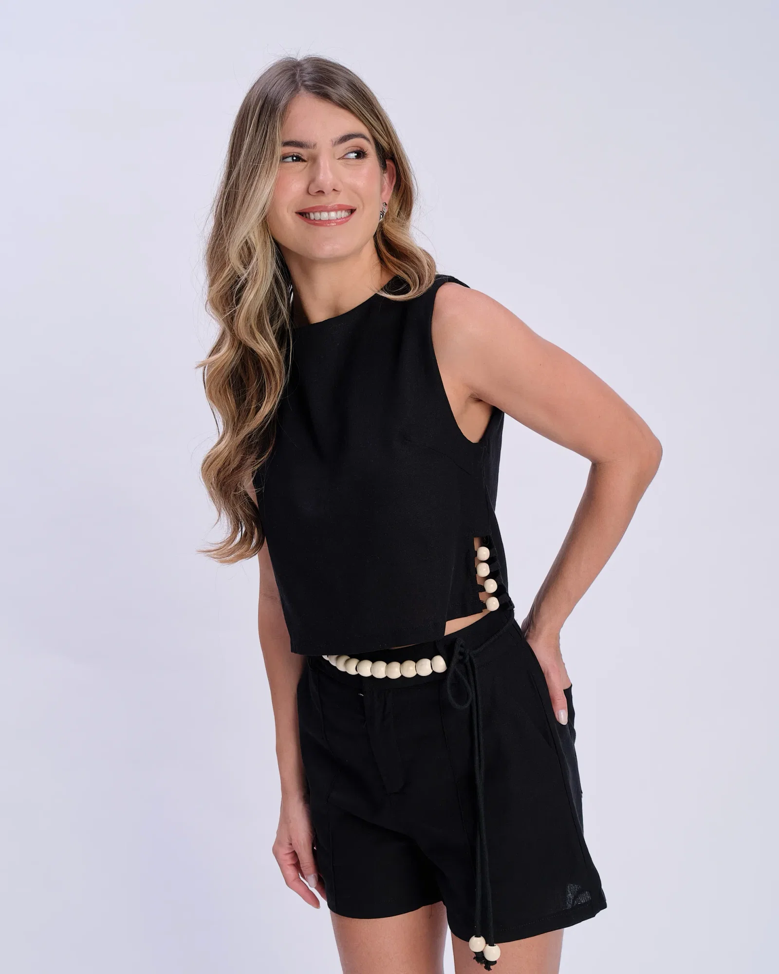 Blusa Sem Manga Detalhe Esfera - Preto — imagem 1