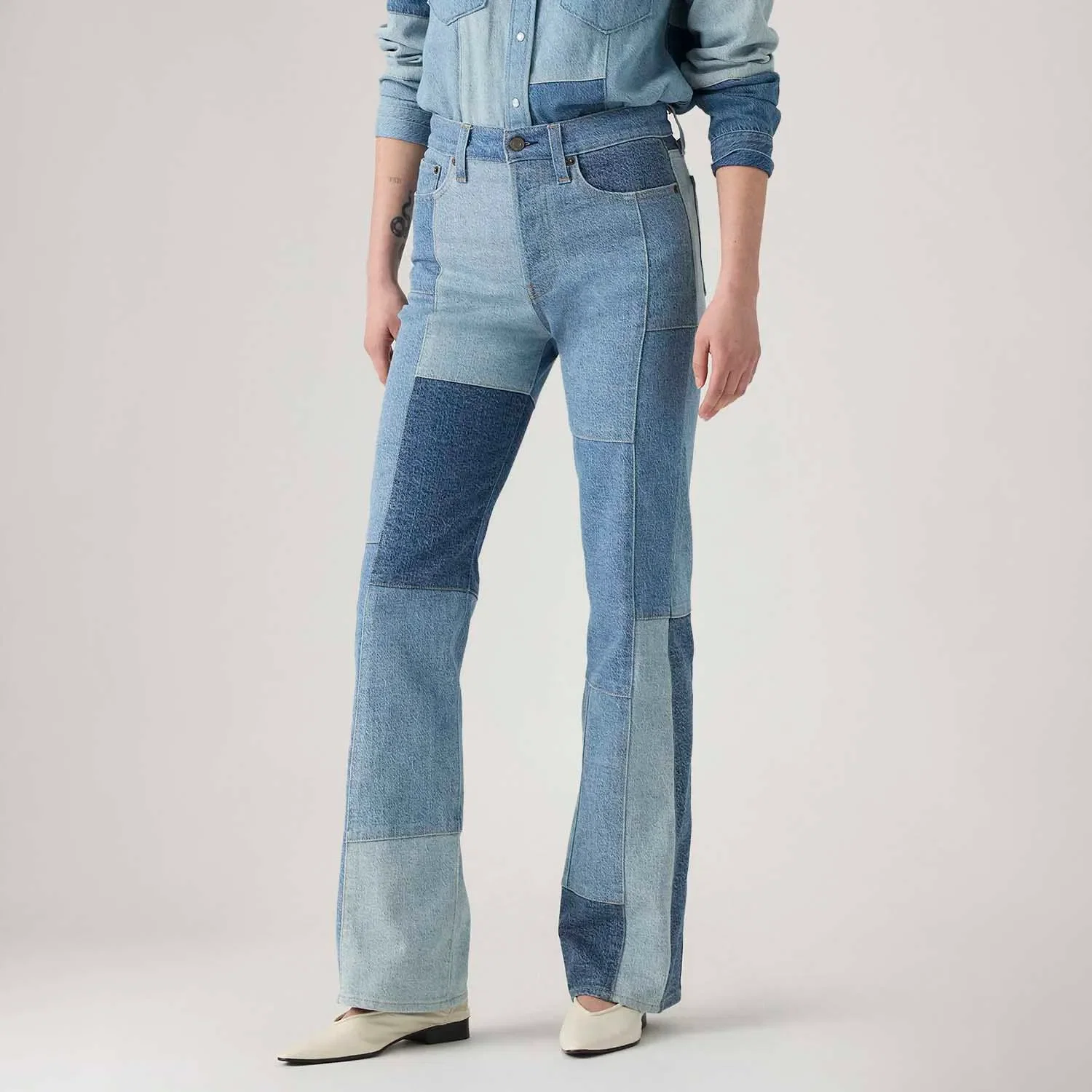 Calça Jeans Levi's® Wedgie Boot Patchwork Lavagem Clara
