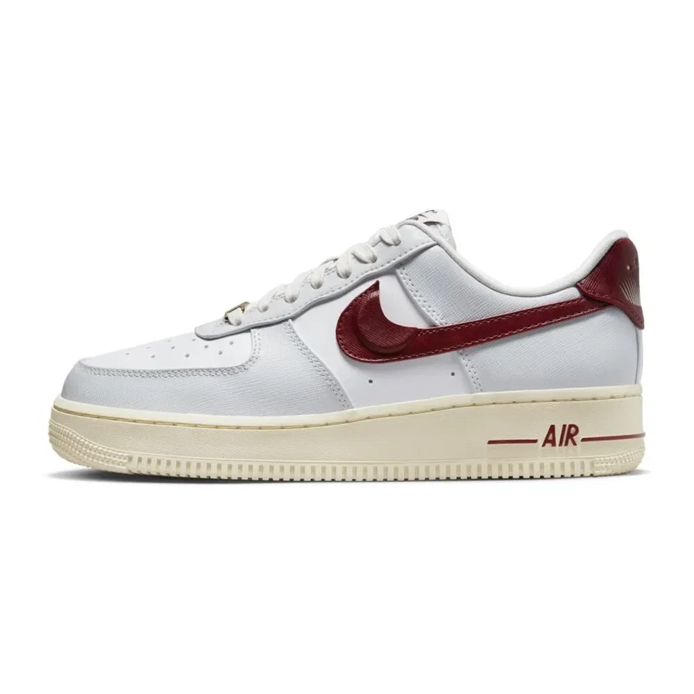Tênis Nike Air Force 1 07 Se Feminino — imagem 1