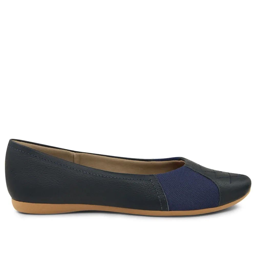 Sapatilha New Blue Couro Bico Redondo Bordado — imagem 1