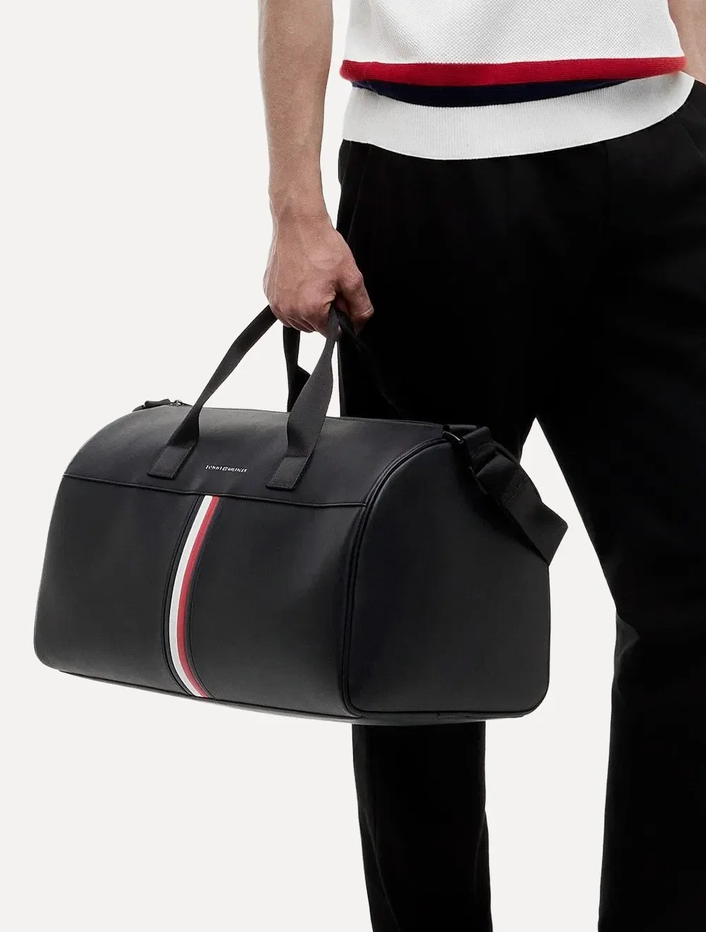 Bolsa Tommy Hilfiger Metallic Logo Signature Tape Duffel Bag Masculino Preto