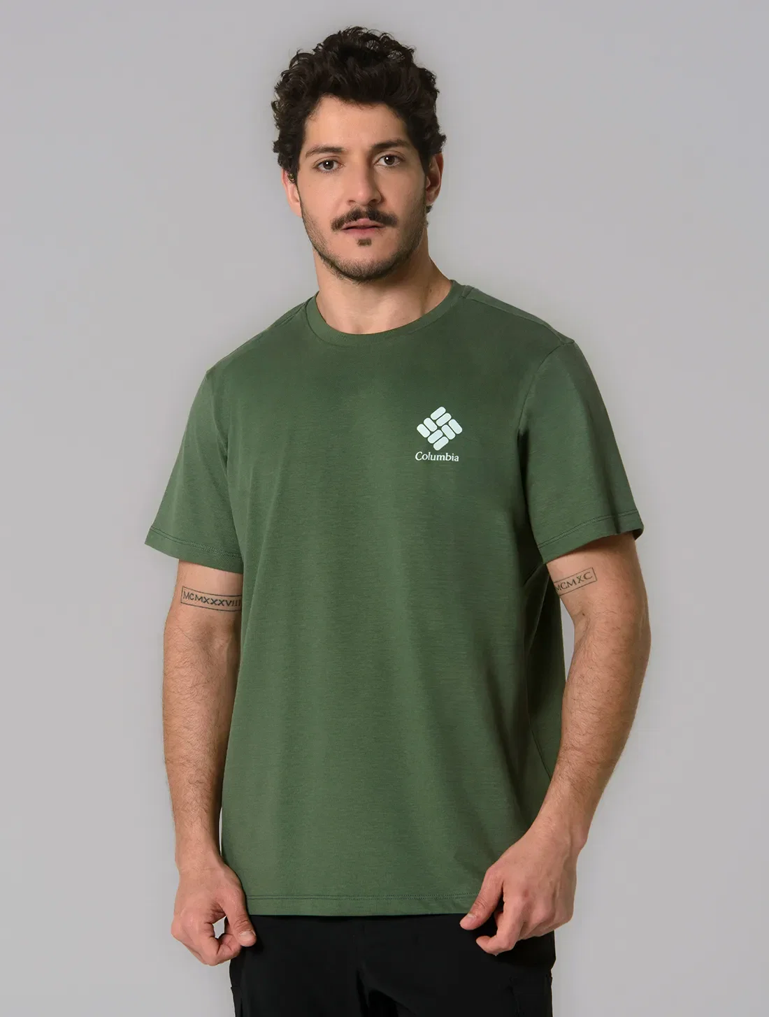 Camiseta Columbia Masculina CSC Stacked Logo — imagem 1