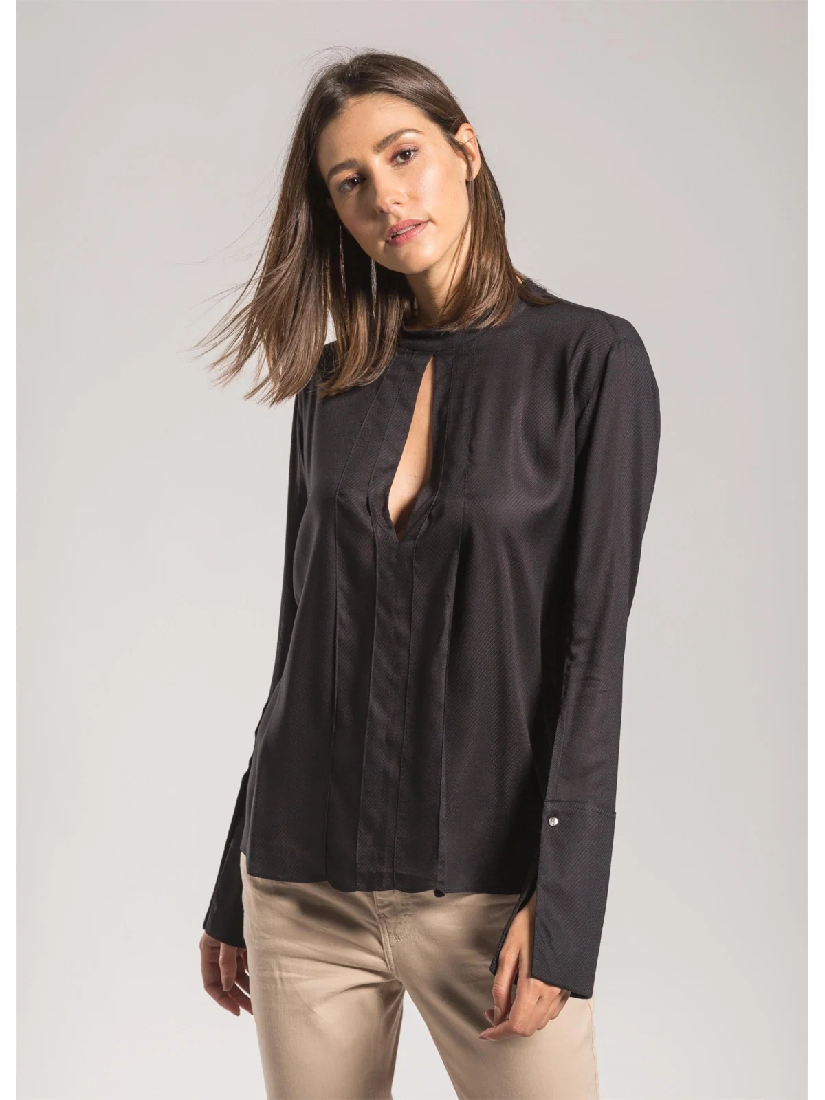 Camisa Viscose Maquinetada Preto
