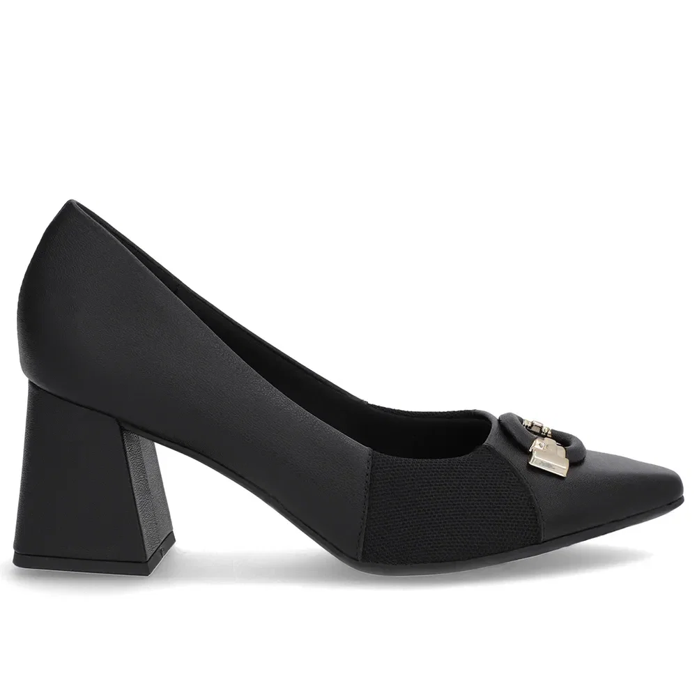 Scarpin Preto Couro Liso