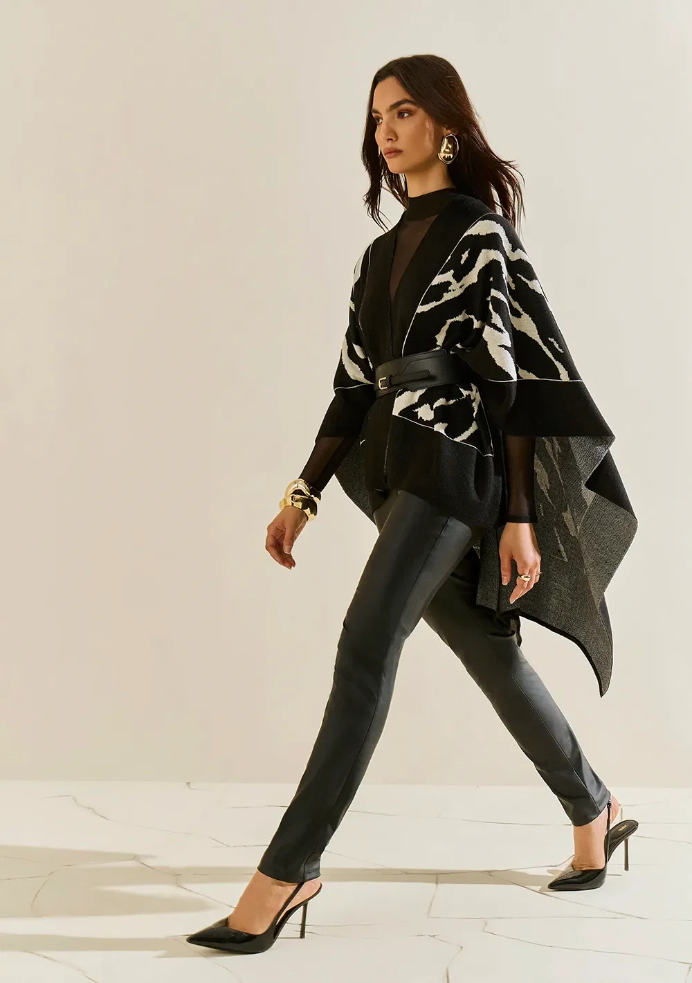 Kimono Morena Rosa Solto Manga 7 Oitavos Alongado Preto