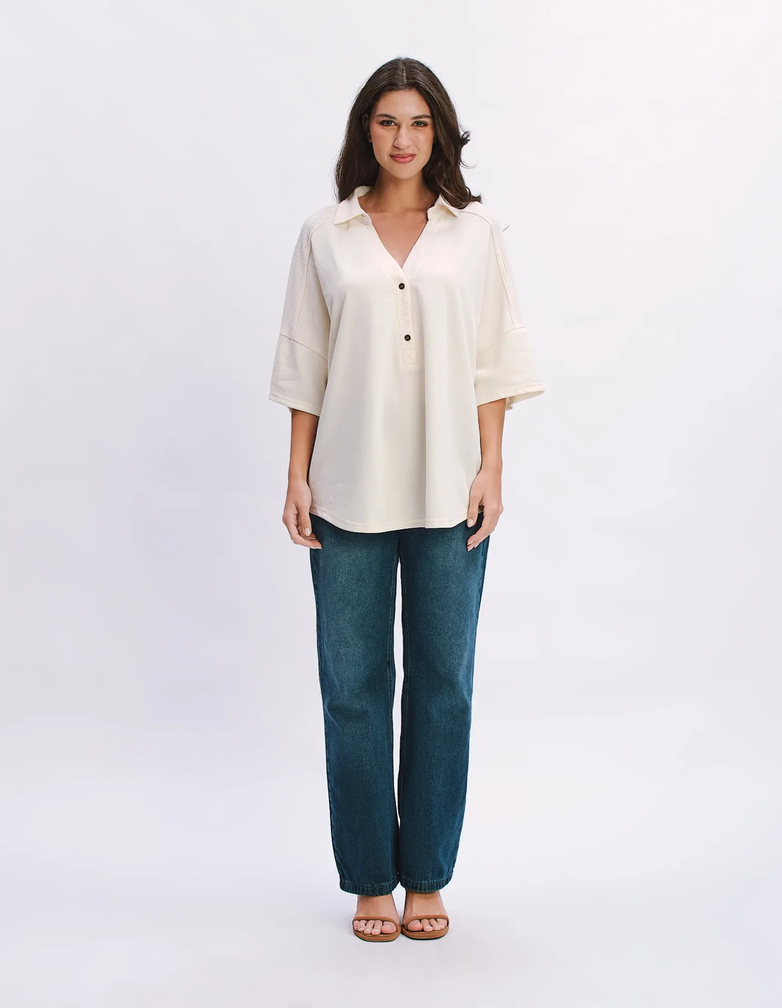 Blusa Ampla Decote Botão - Bege — imagem 1