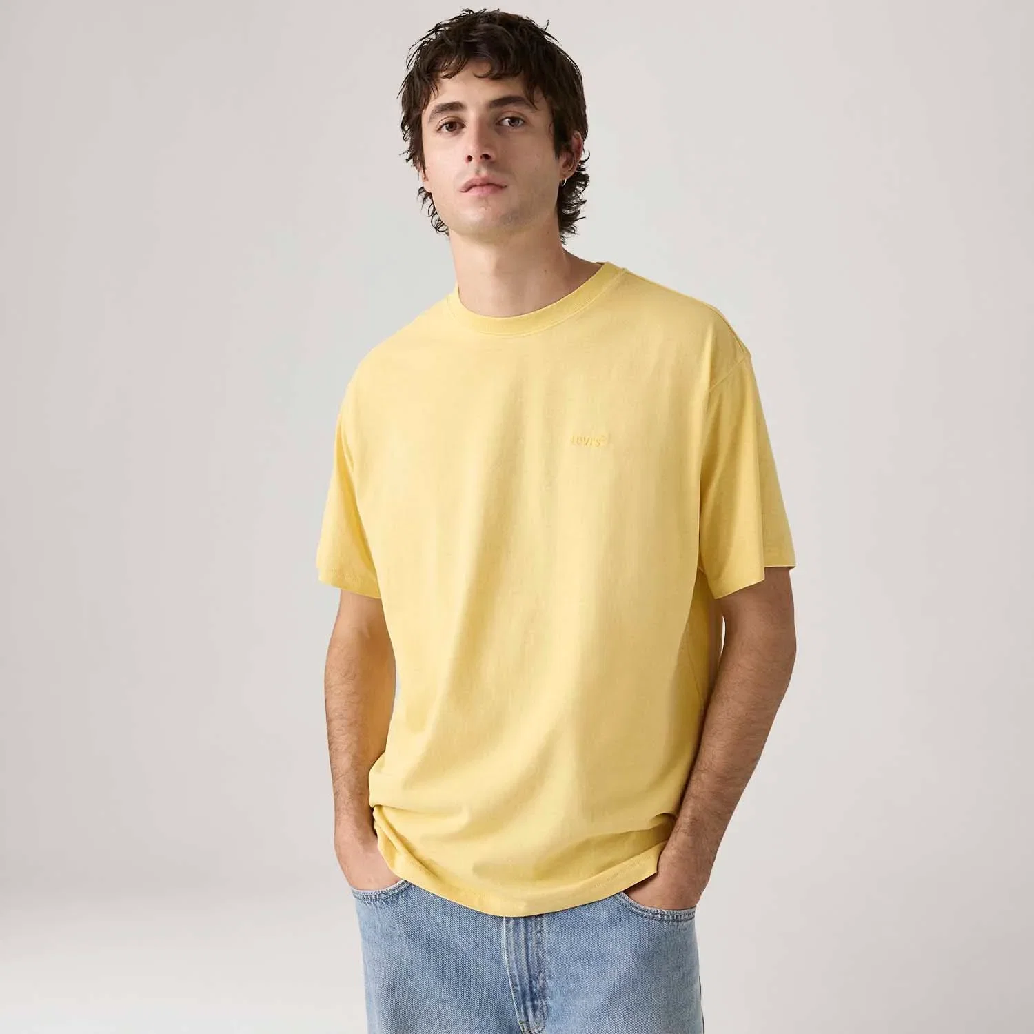 Camiseta Levi's® Red Tab Vintage Manga Curta Amarela — imagem 1