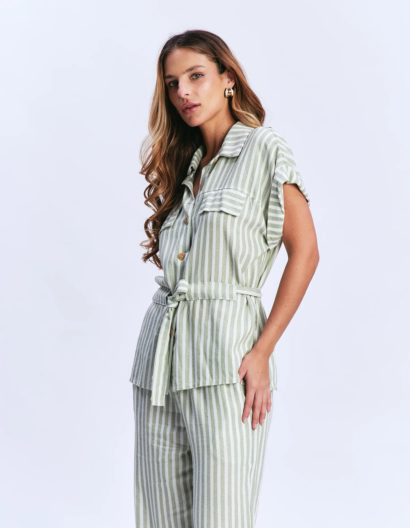 Blusa Listrada Com Bolsos - Verde