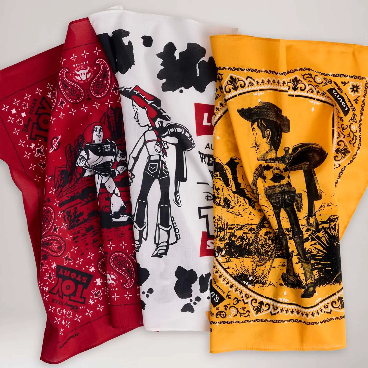 Levi's® X Toy Story Pack 3 Bandanas - U USA | U BR