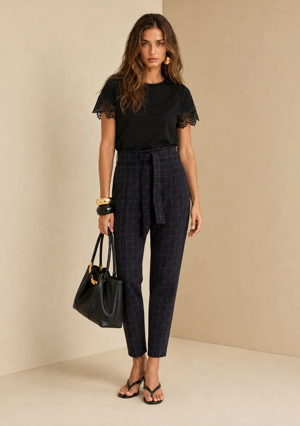 Calça Cenoura Alta Preto / Branco