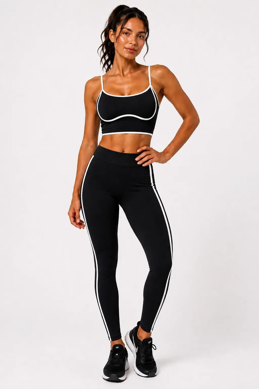Legging Recortes Detalhe Vivos - Preto