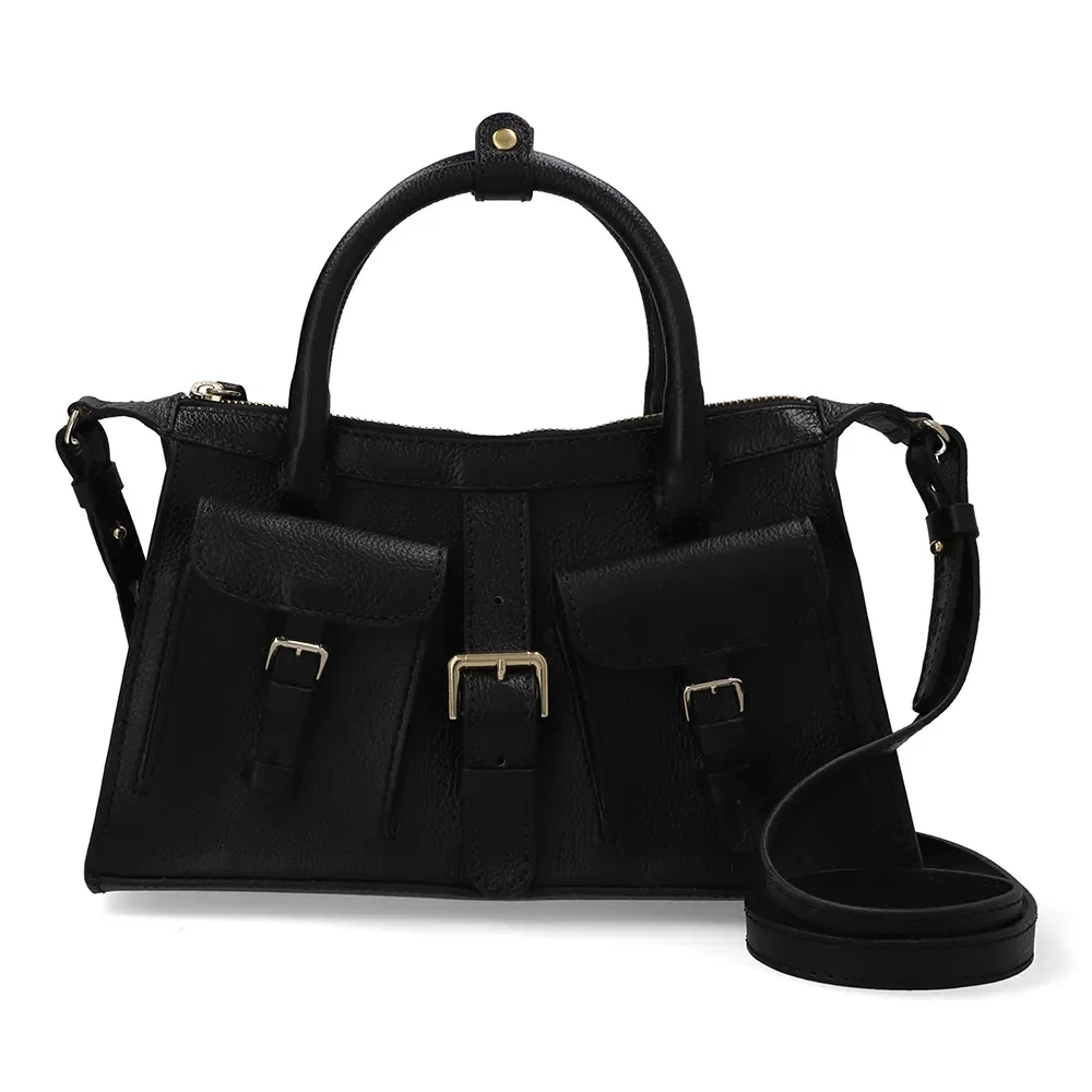 Bolsa Tote Em Couro Preto Com Zíper e Bolsos Frontais