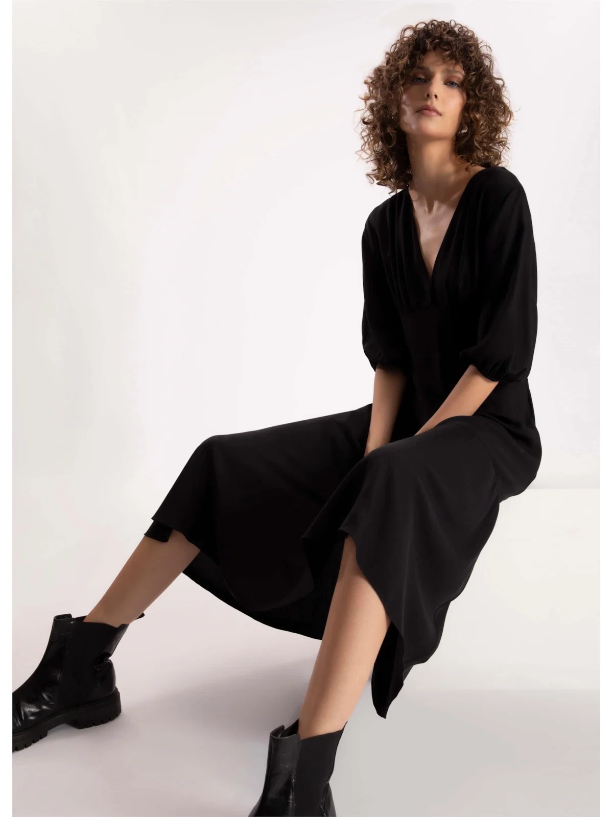 Vestido Rayon Hype Midi Preto