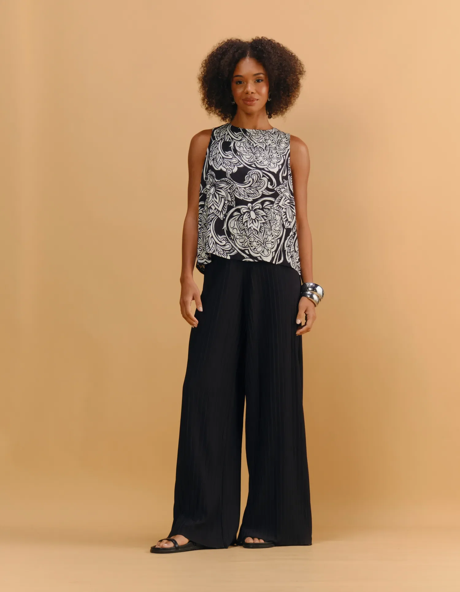 Blusa Estampada Floral Noir - Preto — imagem 1