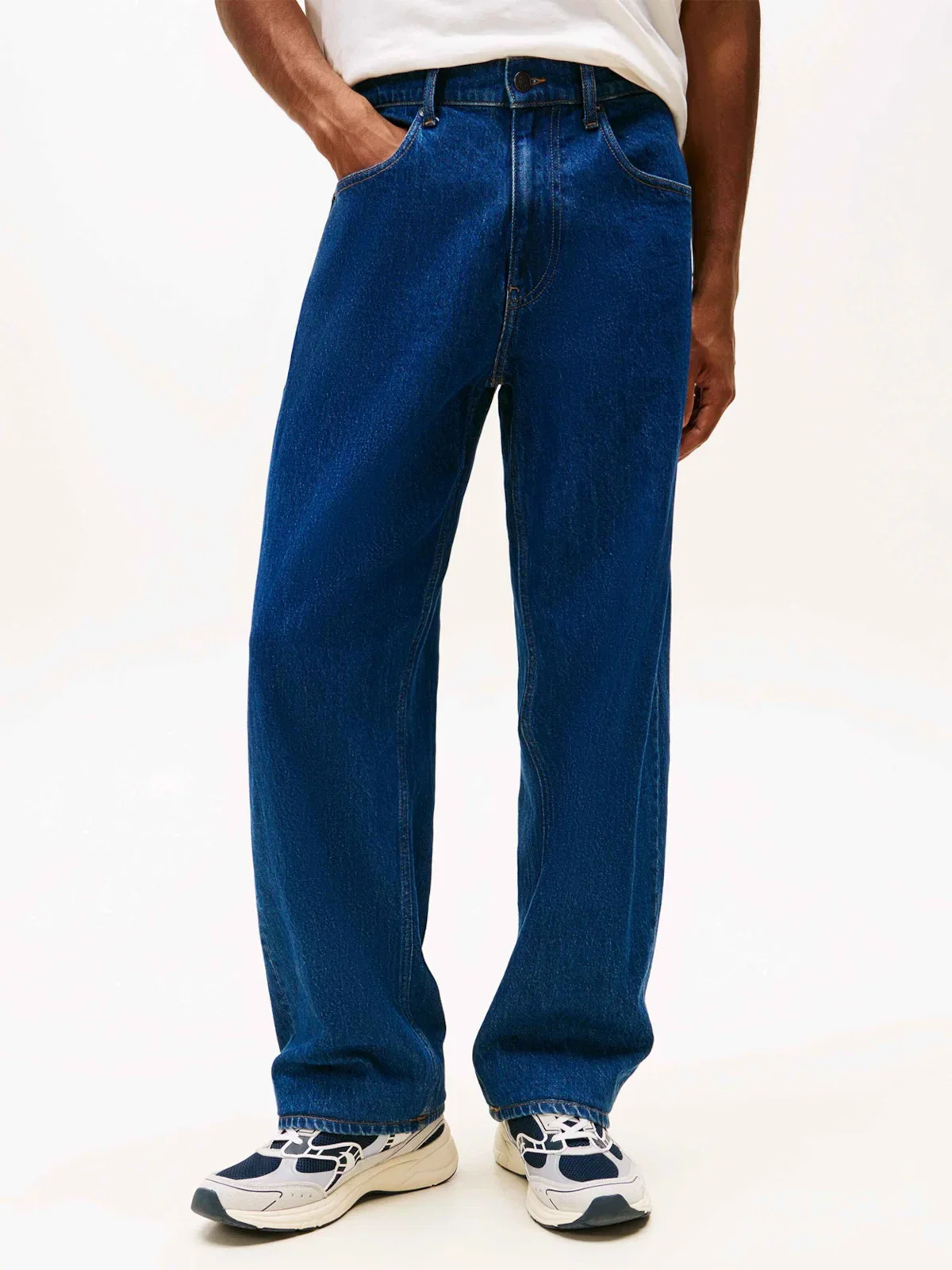 Calça Jeans Jaimie Relaxada com Perna Reta — imagem 1