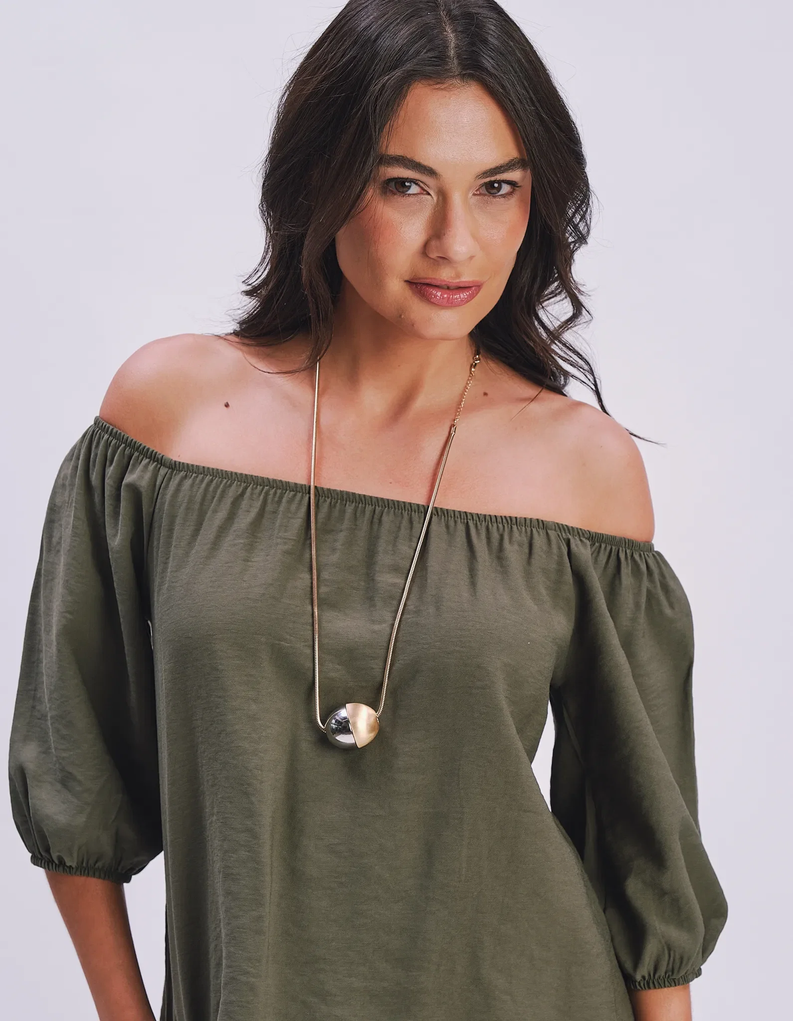 Colar Longo Pingente Oval - Dourado