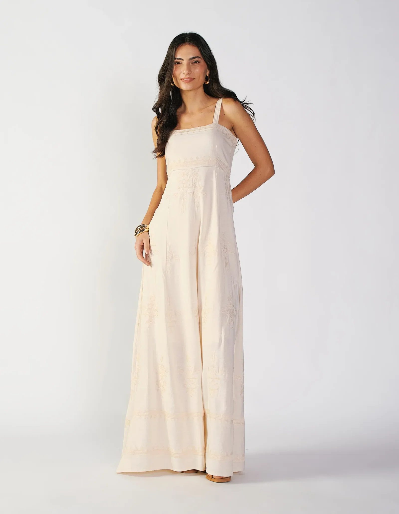Vestido Longo Alca Fina Bordado  - Areia