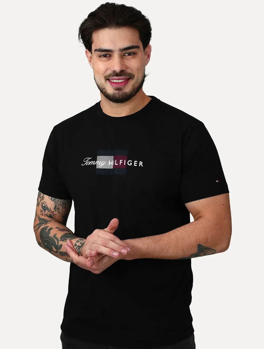 Camiseta Tommy Hilfiger Masculina Brand Love Big Graphic Preta
