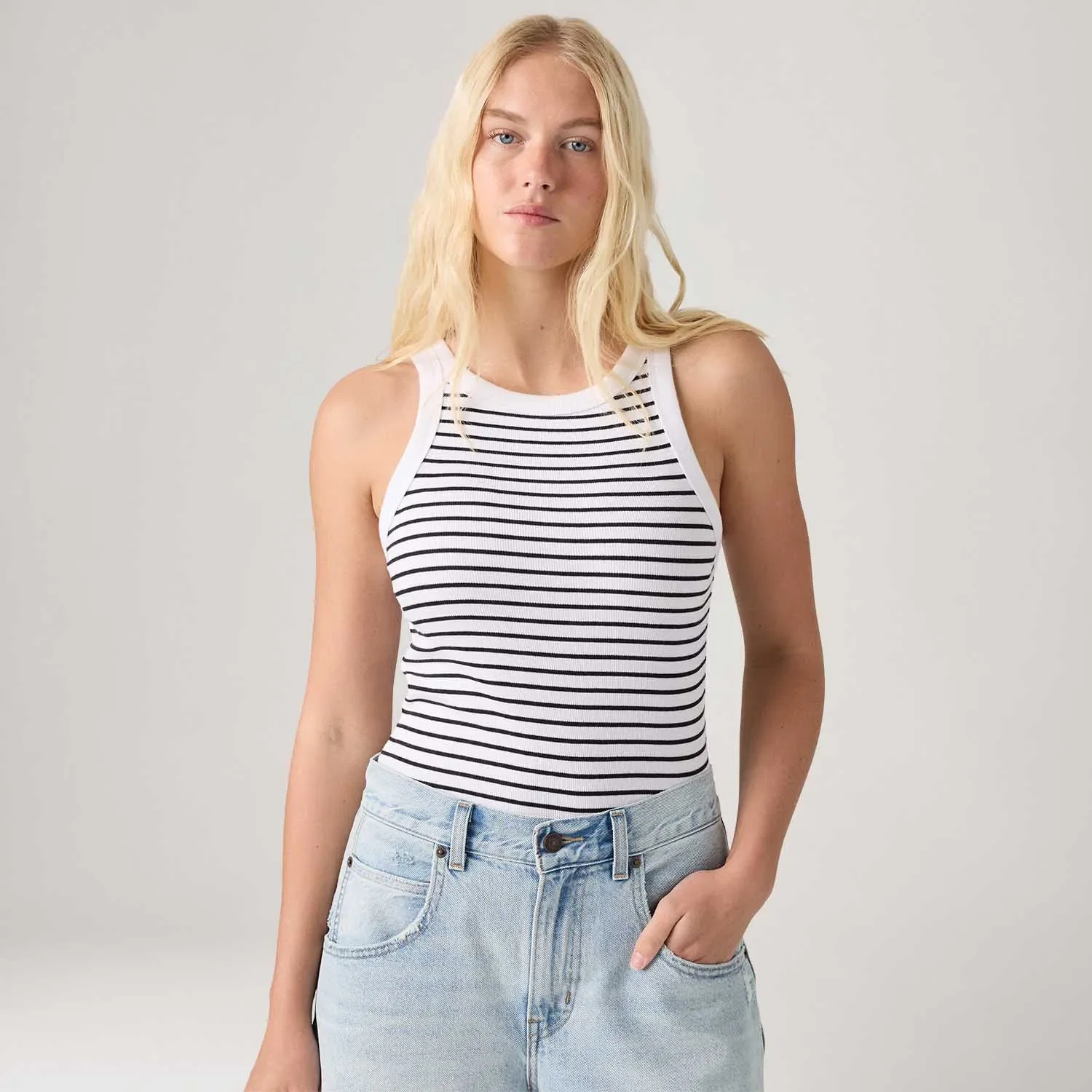 Regata Levi's® Essential Racer Tank Listrada Branca — imagem 1