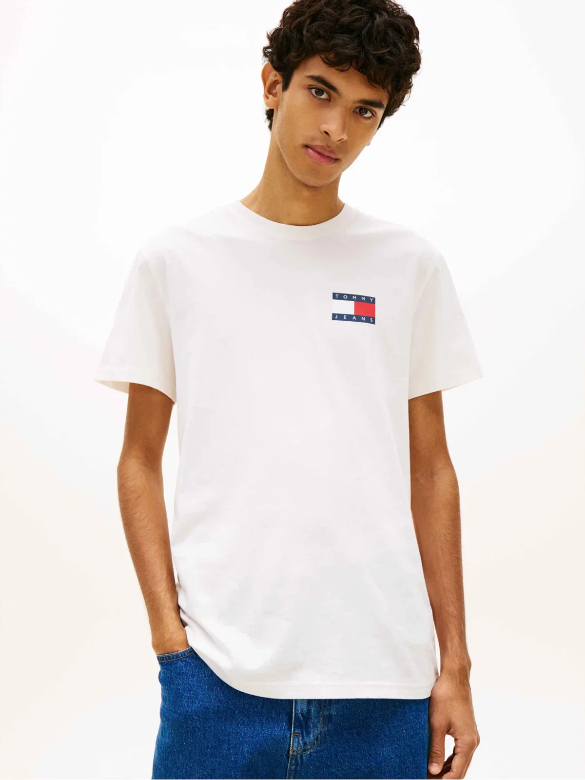 Camiseta Bandeira Clássica TOMMY JEANS — imagem 1
