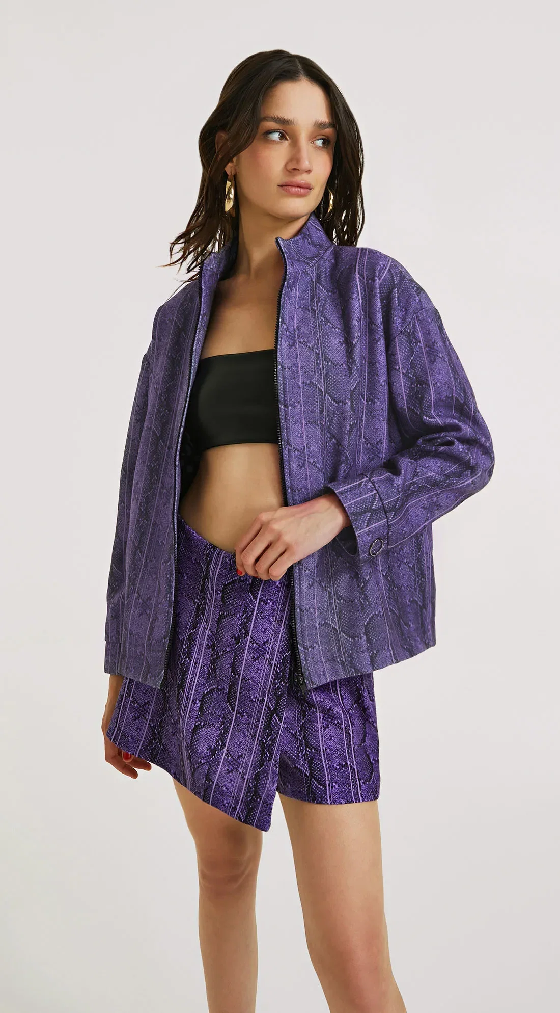 Casaco Morena Rosa Médio Com Bolso Roxo — imagem 1