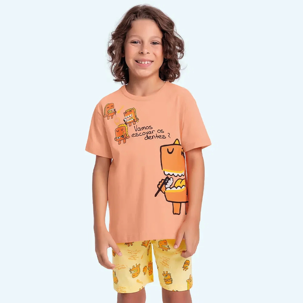 Conjunto pijama camiseta e bermuda monstrinho