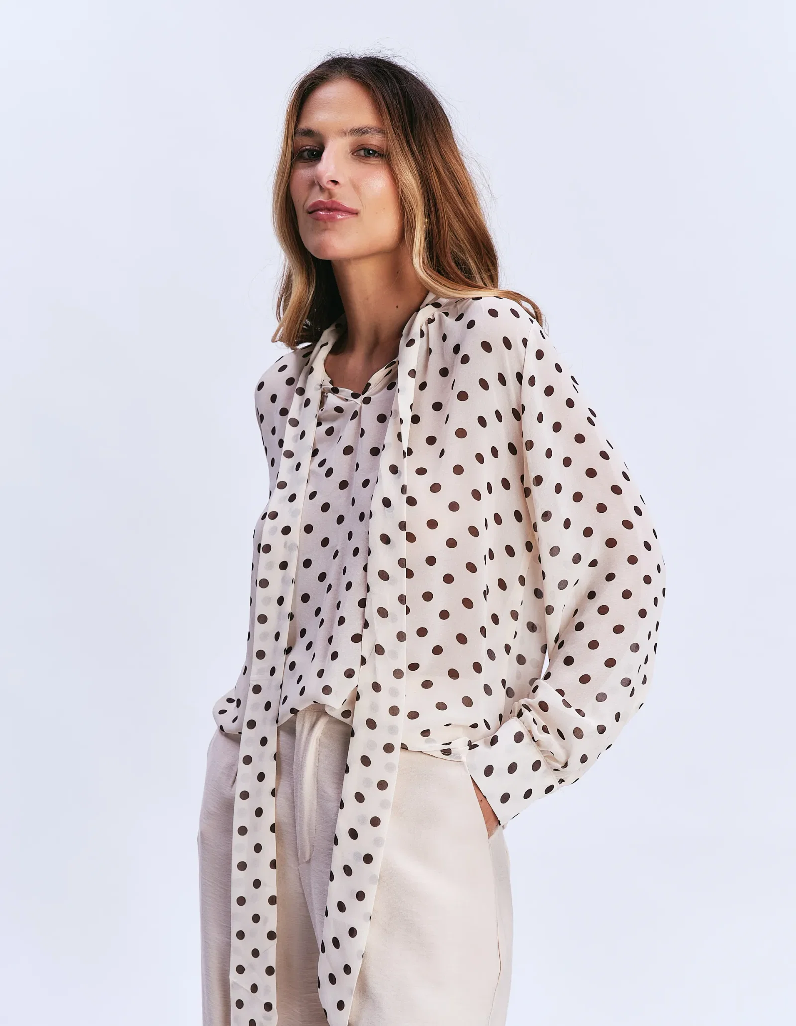 Blusa Manga Longa Poá - Areia