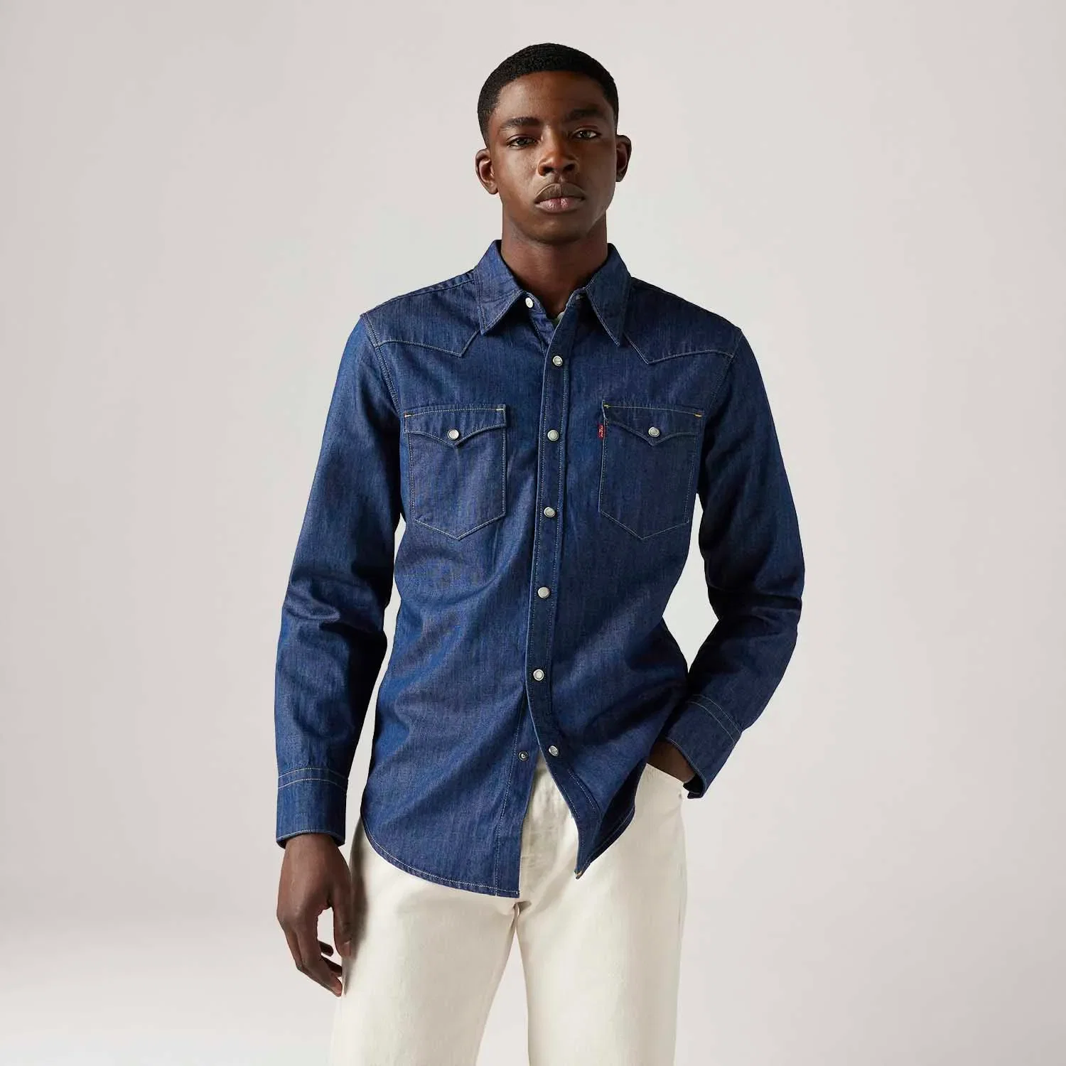 Camisa Jeans Levi's® Western Barstow Standard Lavagem Escura — imagem 1
