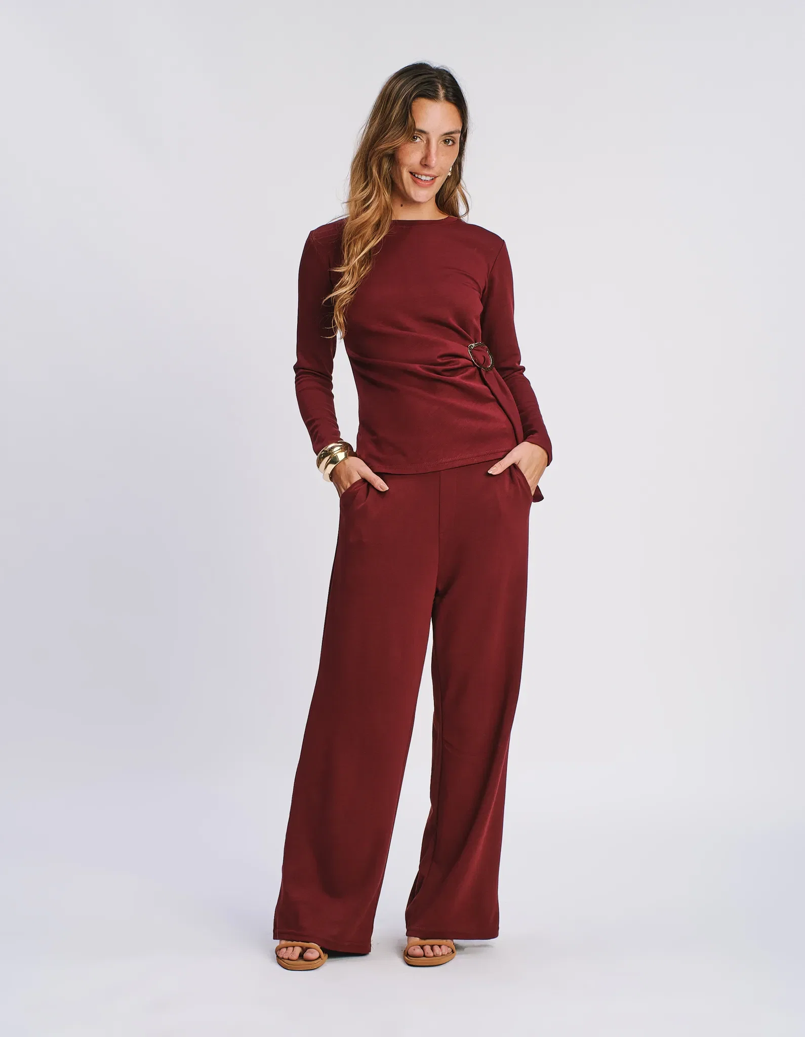 Calça Pantalona Bolsos Laterais - Vinho — imagem 1