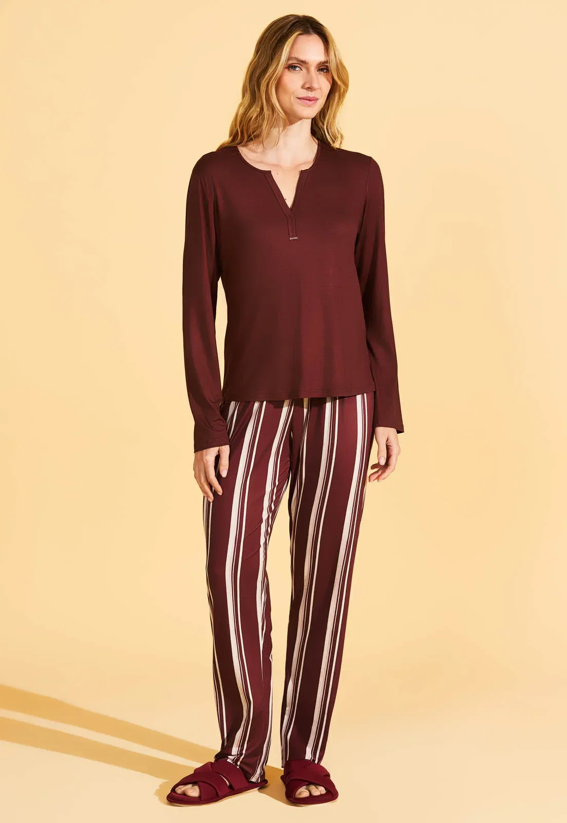 Pijama Longo de Viscose com Calça New Skin Recco