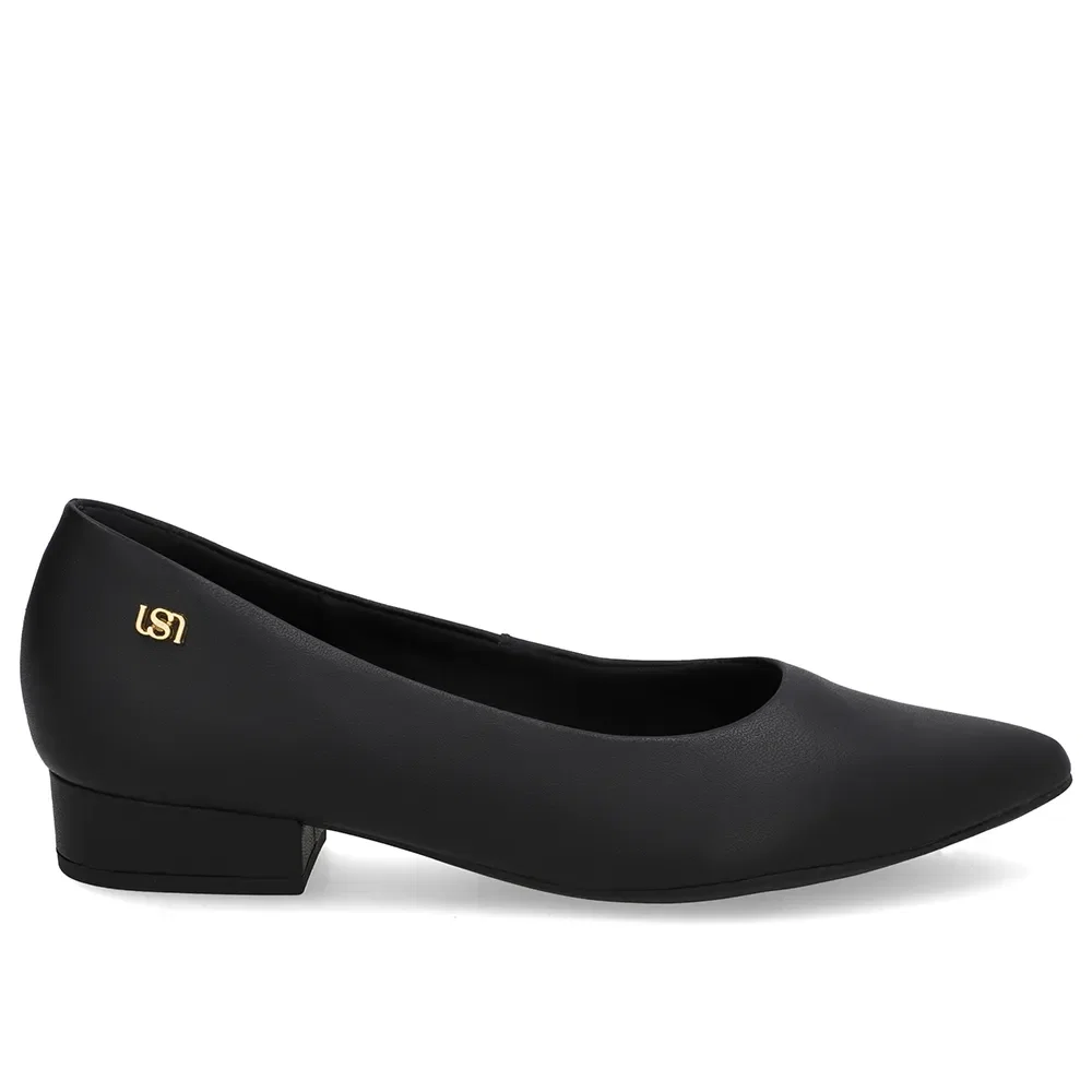Scarpin Couro Preto Básico