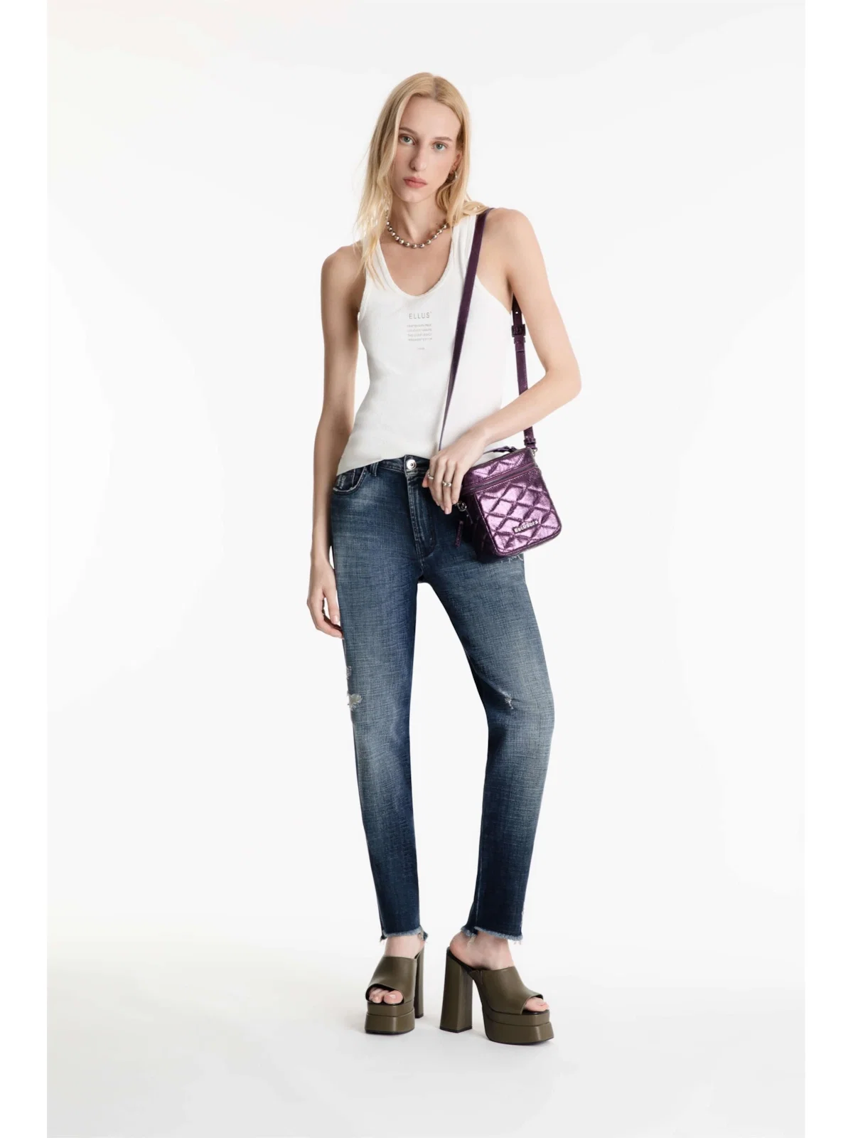 Calça Visco Indigo Elastic Mom 1885-Lav.Esc.C/ Cerzidos — imagem 1