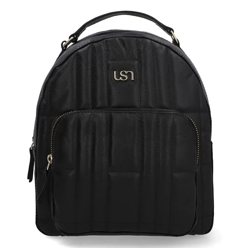 Mochila Couro Preta Matelassê Bolsa Frontal