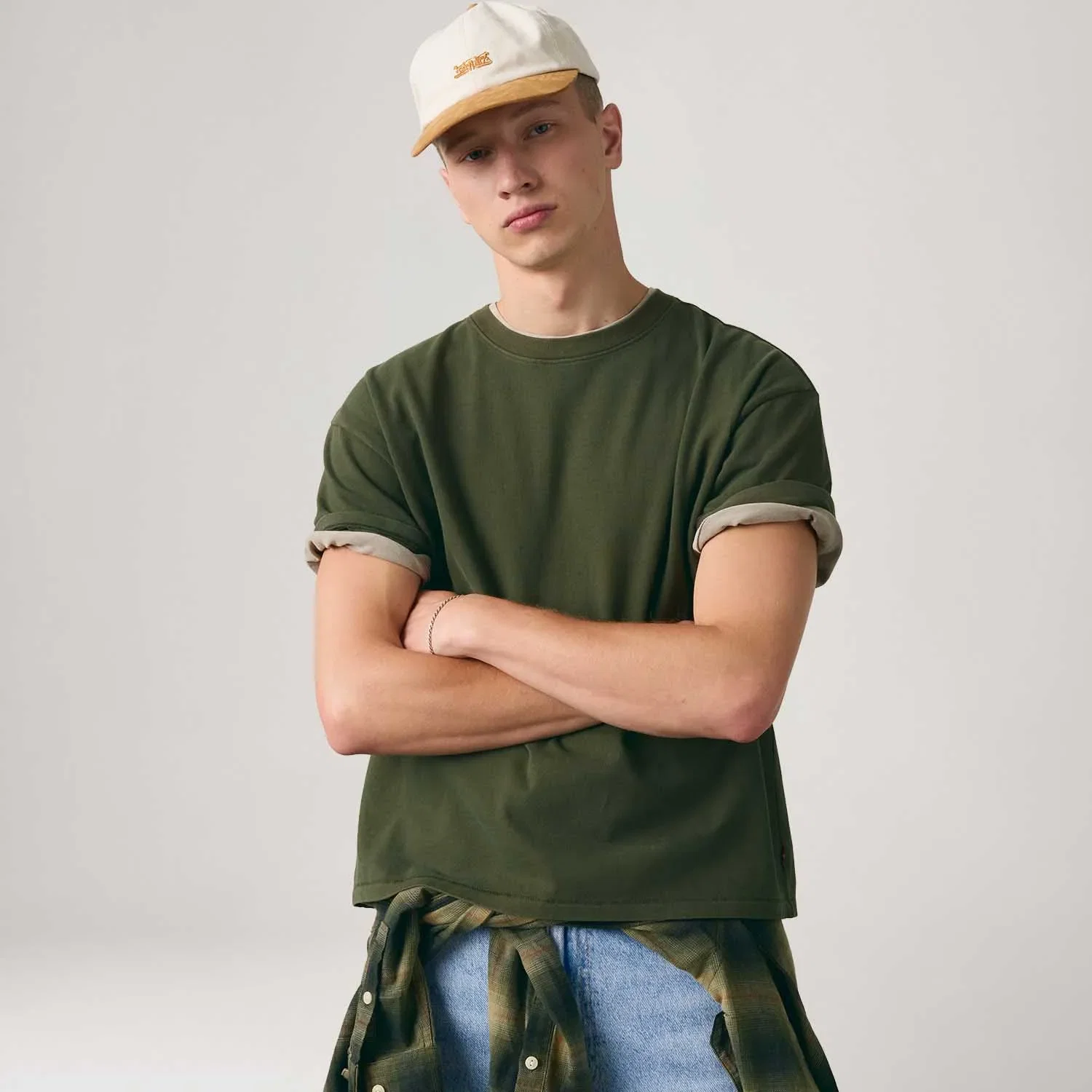 Camiseta Levi's® Boxy Tee Verde Escuro Manga Curta — imagem 1