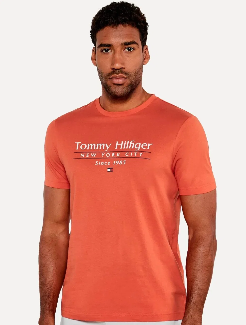 Camiseta Tommy Hilfiger Masculina Center Stack Laranja — imagem 1